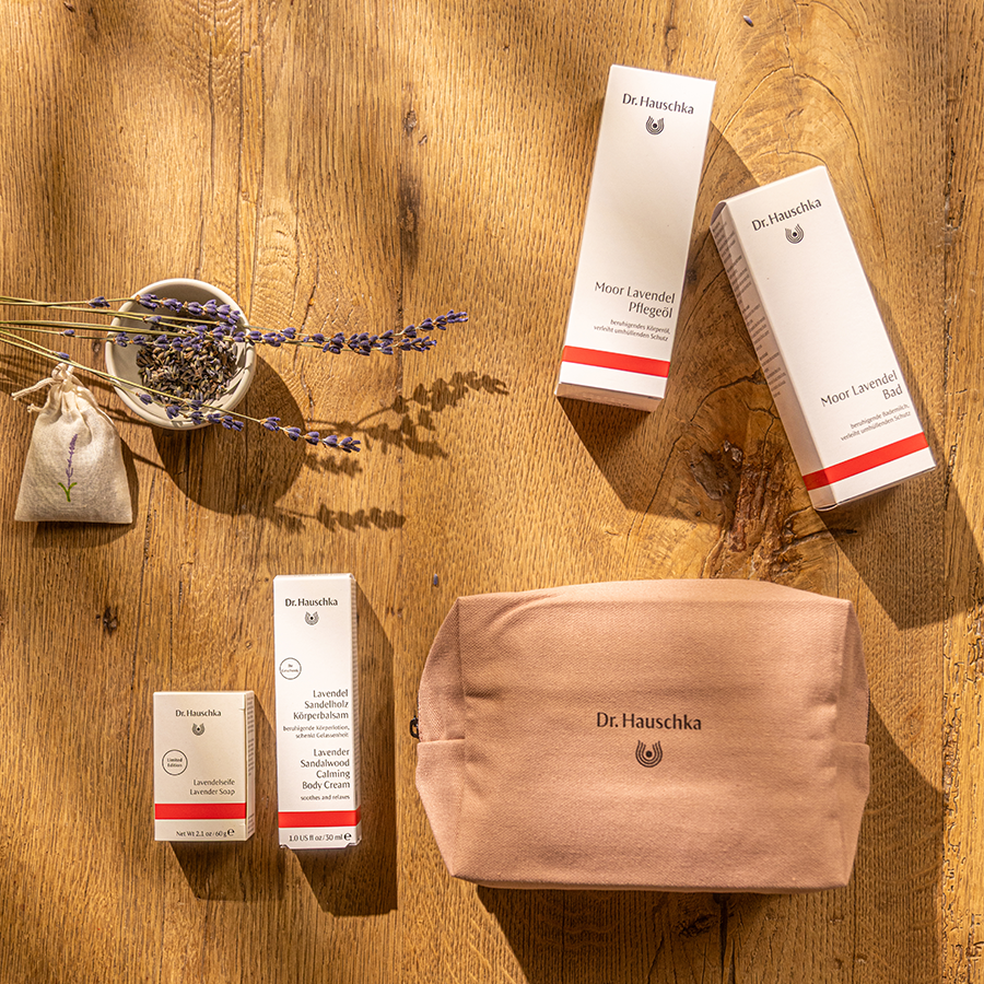 Dr. Hauschka Naturkosmetik Moor Lavendel Pflegeöl, Moor Lavendel Bad, Kulturtasche, Lavendel